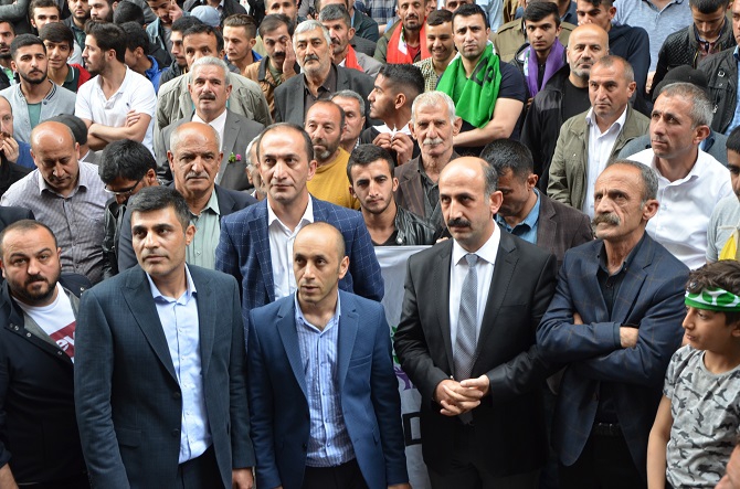 Hakkari’de HDP’nin coşkulu seçim bürosu açılışı 18
