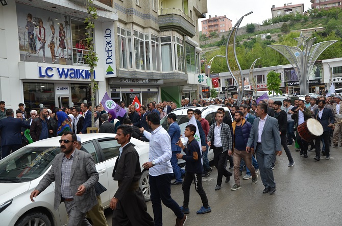Hakkari’de HDP’nin coşkulu seçim bürosu açılışı 3