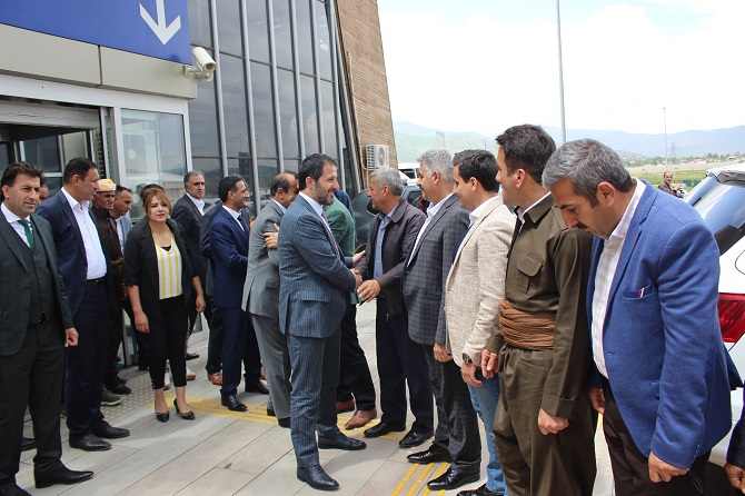 Ak Parti Hakkari  milletvekili adaylarını tanıttı 1