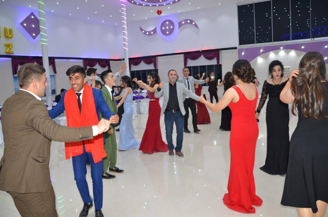 Özel Hakkari Sağlık Koleji’nin mezuniyet töreni 29