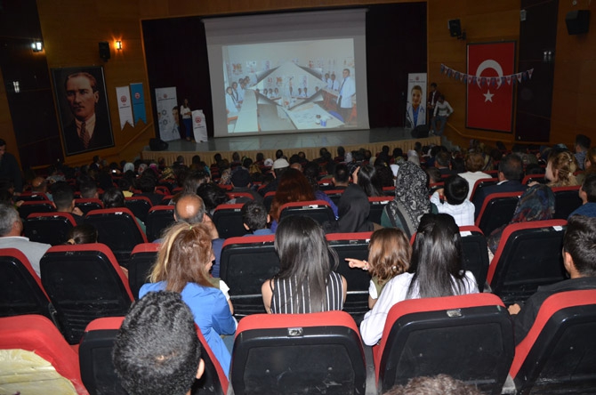 Özel Hakkari Sağlık Koleji’nin mezuniyet töreni 3