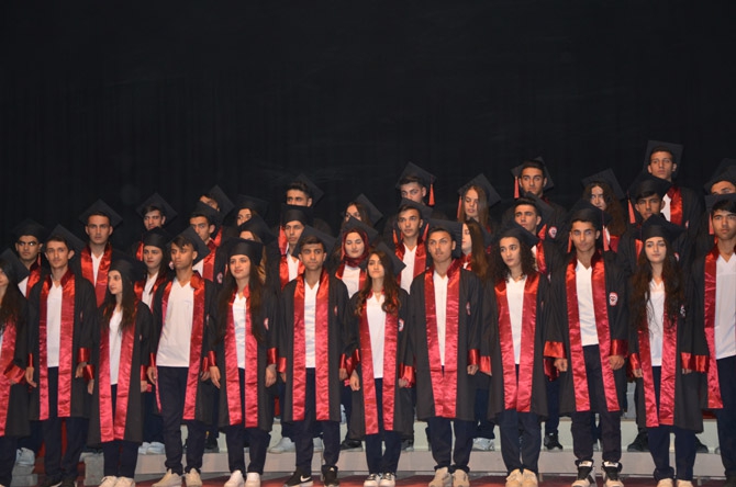 Özel Hakkari Sağlık Koleji’nin mezuniyet töreni 7