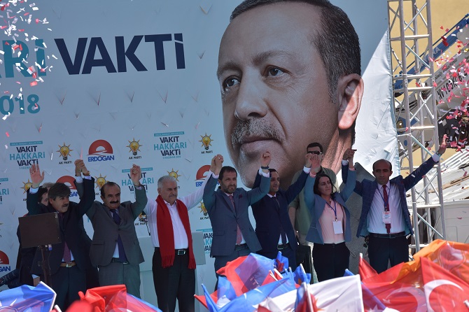 Başbakan Binali Yıldırım Hakkari'de 16