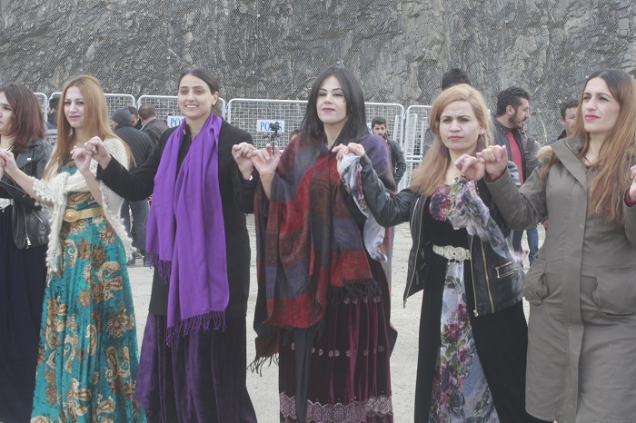 Hakkari'de Newroz coşkusu 19
