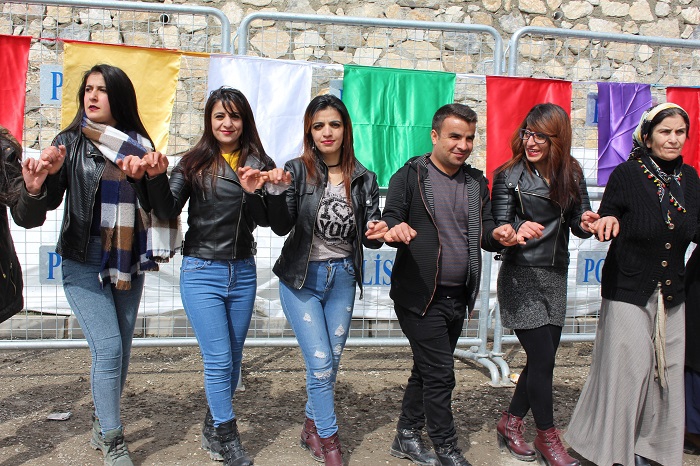 Hakkari'de Newroz coşkusu 24