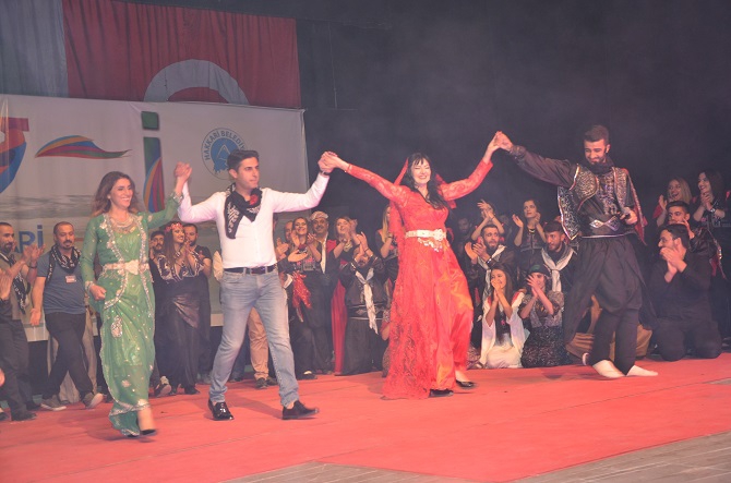 "Kültürlerin Dansı ile Reng-i Hakkari 2" Ramazan etkinliği 13