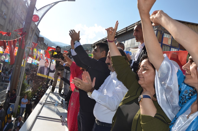 Hakkari'de coşkulu HDP mitingi 16