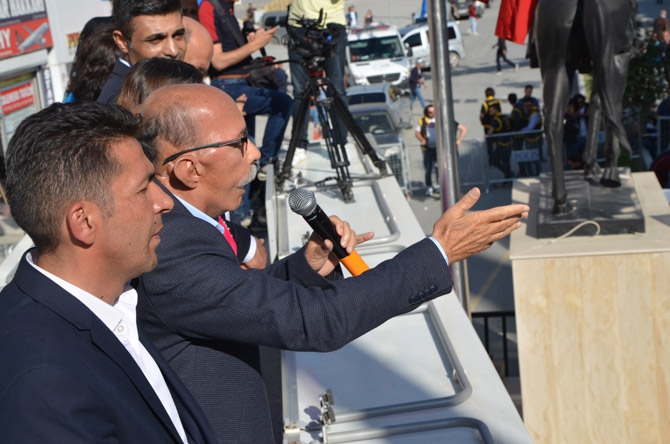 Hakkari'de coşkulu HDP mitingi 28