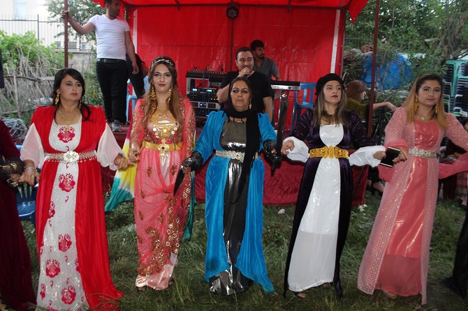 Perihan & Jiyan çiftin mutlu günü 58