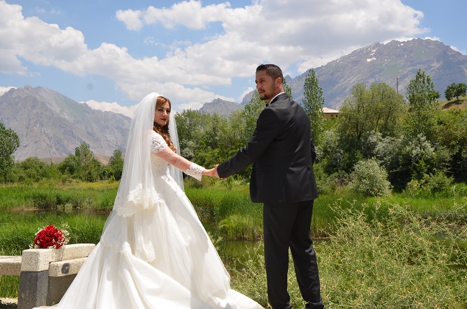 Demir ve Başaran ailesinin mutlu günü 1