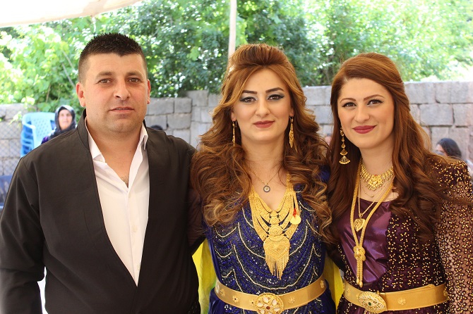 Demir ve Başaran ailesinin mutlu günü 10