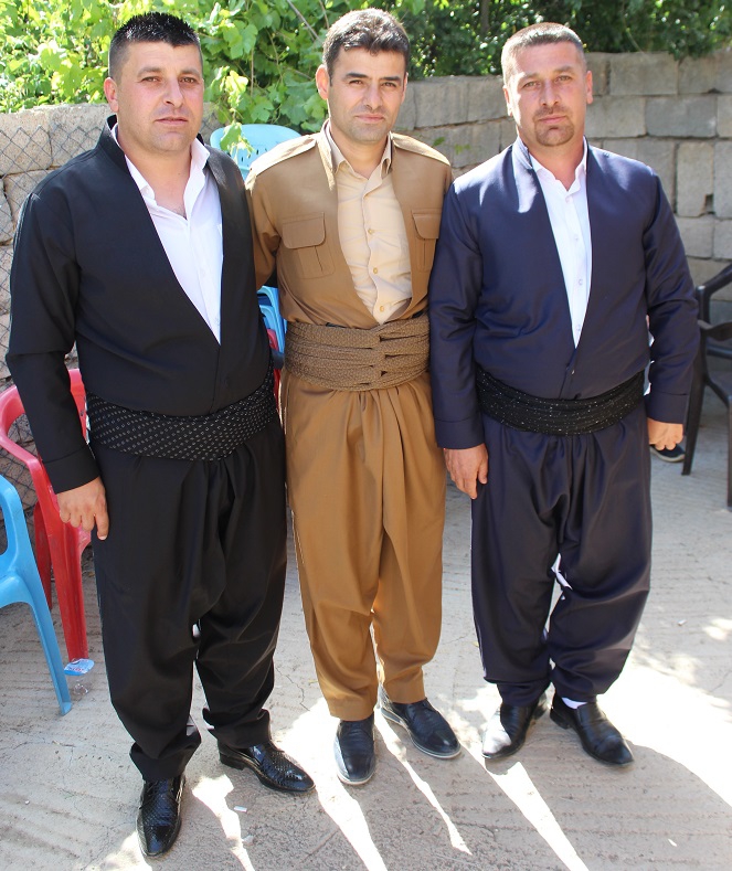 Demir ve Başaran ailesinin mutlu günü 13