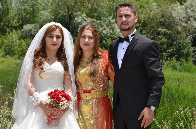 Demir ve Başaran ailesinin mutlu günü 3