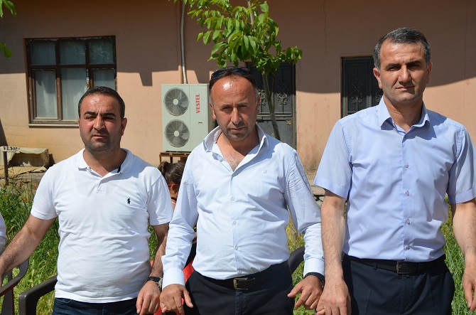 Demir ve Başaran ailesinin mutlu günü 73