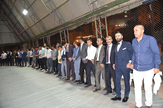 Ertuş ailesinin mutlu günü 14