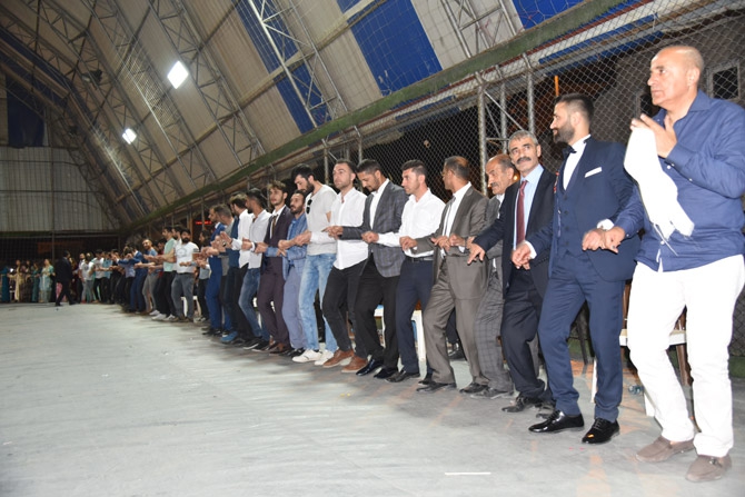 Ertuş ailesinin mutlu günü 20