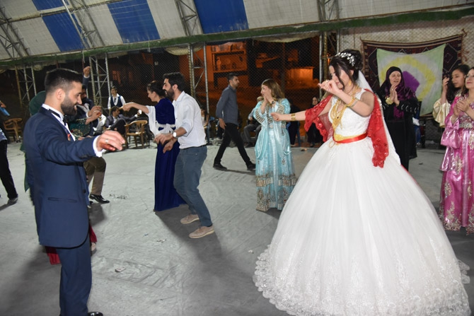 Ertuş ailesinin mutlu günü 3