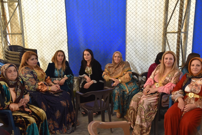 Ertuş ailesinin mutlu günü 49