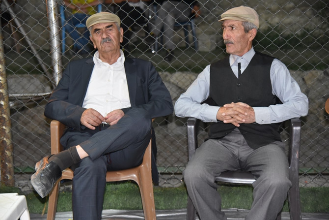 Ertuş ailesinin mutlu günü 55