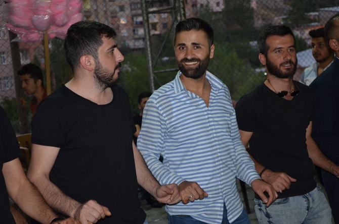 Ertuş ailesinin mutlu günü 6