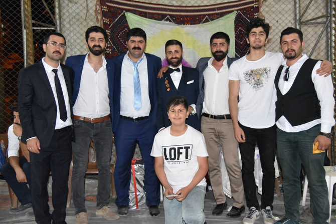 Ertuş ailesinin mutlu günü 61