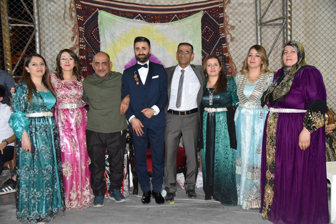 Ertuş ailesinin mutlu günü 62