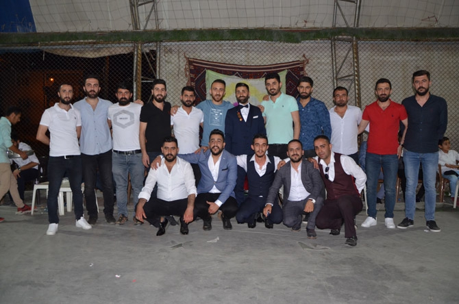 Ertuş ailesinin mutlu günü 73