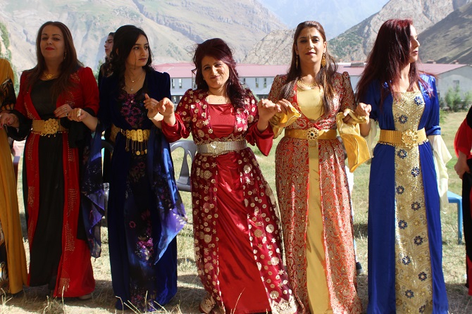 Akbaş & Akgül ailesinin mutlu günü 49