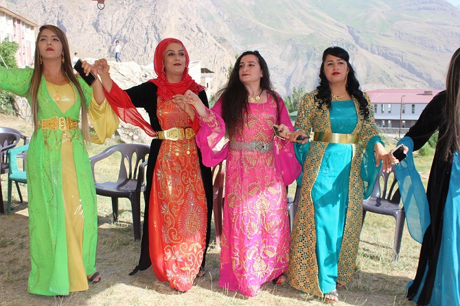 Akbaş & Akgül ailesinin mutlu günü 52