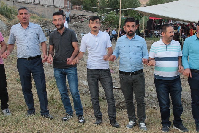 Akbaş & Akgül ailesinin mutlu günü 68