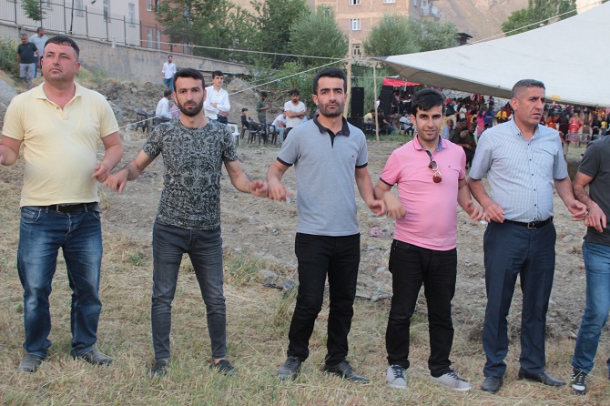 Akbaş & Akgül ailesinin mutlu günü 69