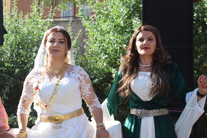 Akbaş & Akgül ailesinin mutlu günü 74