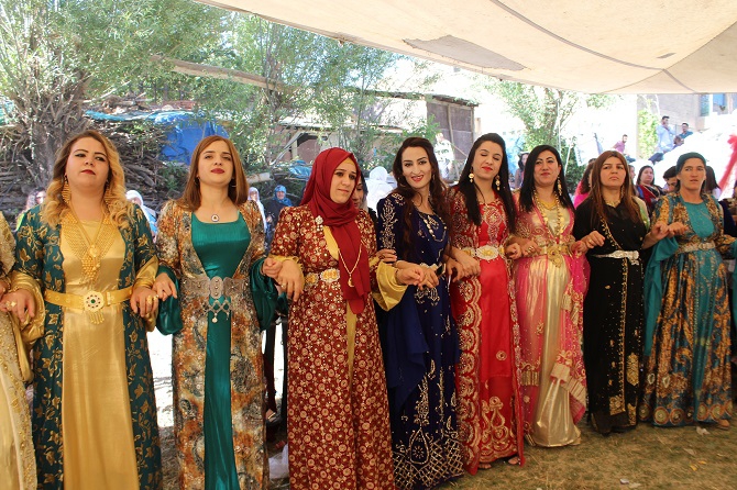 Akbaş & Akgül ailesinin mutlu günü 75