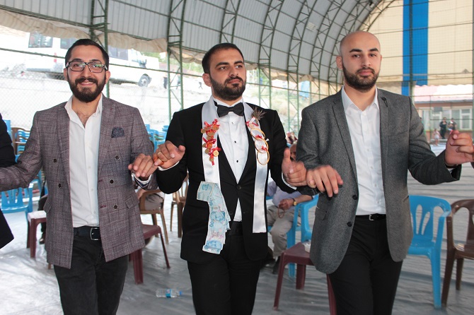 Kaya ailesinin mutlu günü 13