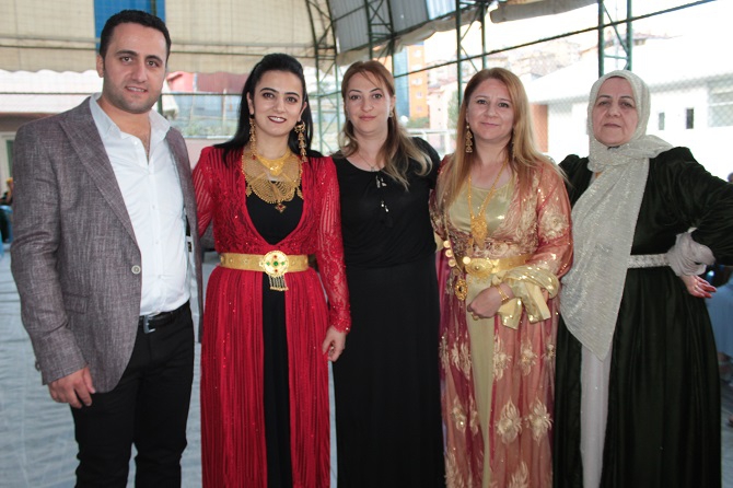 Kaya ailesinin mutlu günü 30