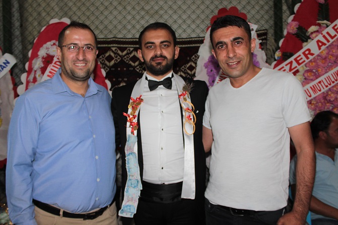 Kaya ailesinin mutlu günü 35