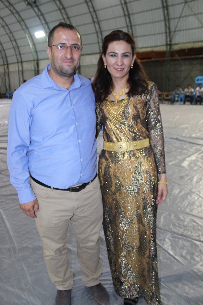 Kaya ailesinin mutlu günü 45