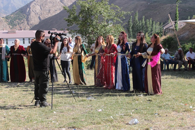 Akgül ve Durgun ailesinin mutlu günü 109