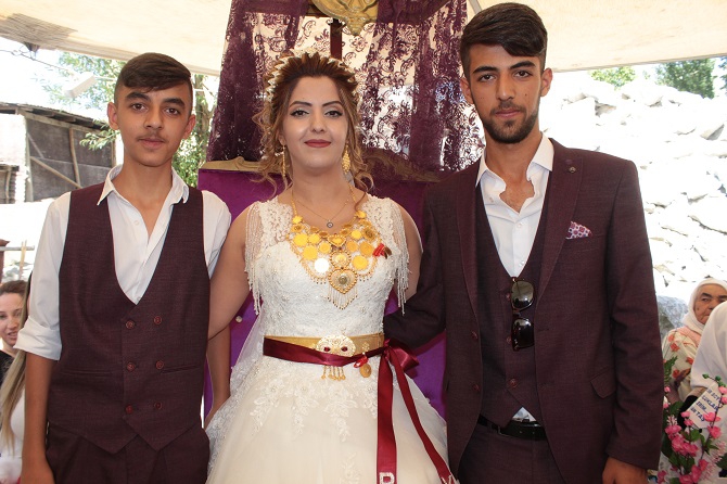 Akgül ve Durgun ailesinin mutlu günü 11