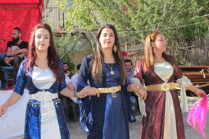 Akgül ve Durgun ailesinin mutlu günü 110