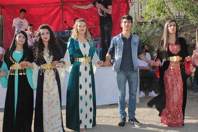 Akgül ve Durgun ailesinin mutlu günü 113