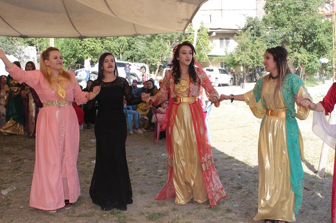 Akgül ve Durgun ailesinin mutlu günü 119