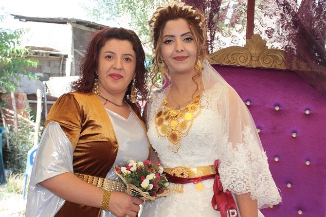 Akgül ve Durgun ailesinin mutlu günü 122