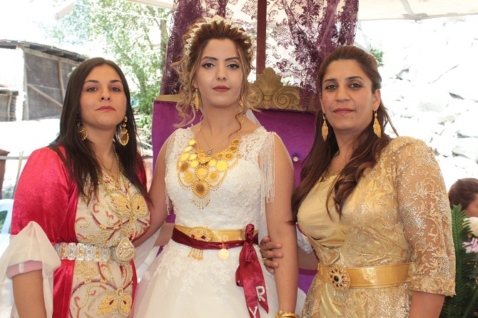 Akgül ve Durgun ailesinin mutlu günü 124