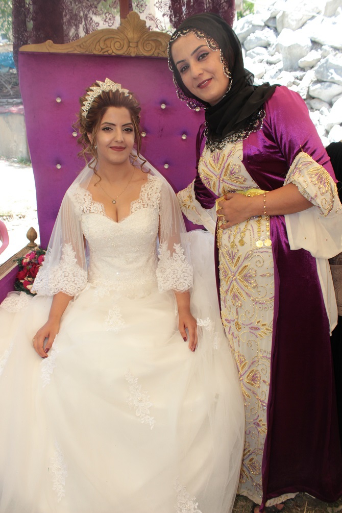 Akgül ve Durgun ailesinin mutlu günü 14