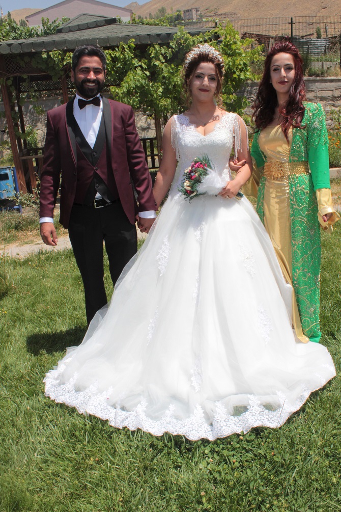 Akgül ve Durgun ailesinin mutlu günü 4