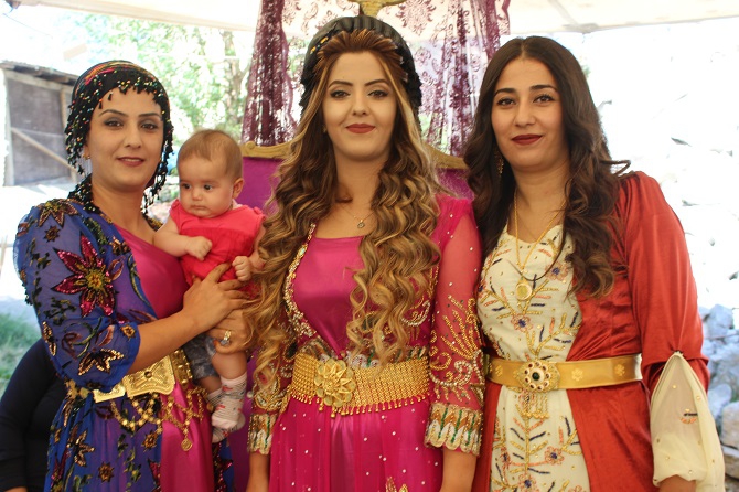 Akgül ve Durgun ailesinin mutlu günü 46