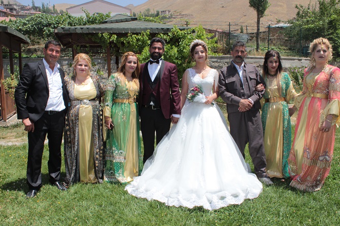 Akgül ve Durgun ailesinin mutlu günü 5