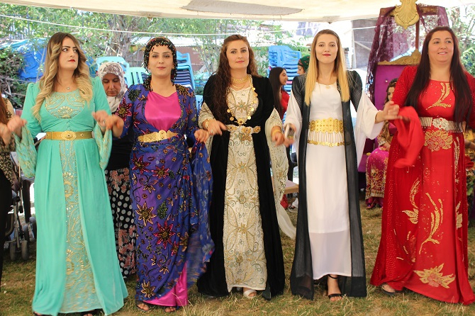 Akgül ve Durgun ailesinin mutlu günü 53