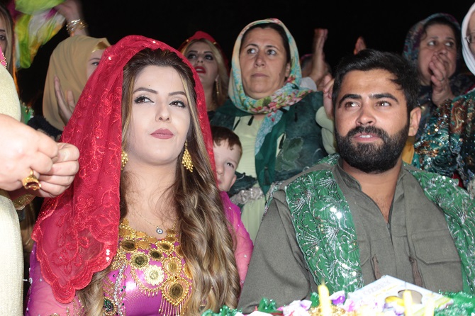 Akgül ve Durgun ailesinin mutlu günü 61